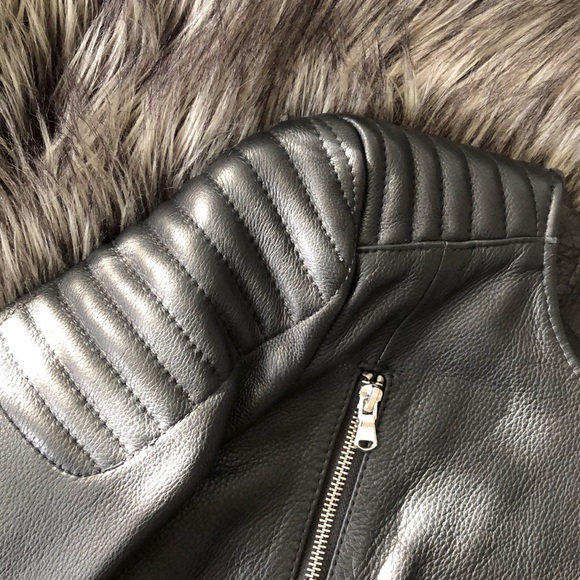 NWOT RARE SPECIAL EDITION ICONS JACKET!!!! - Picture 4 of 17